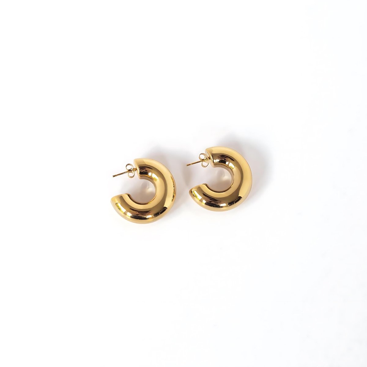Liora Chunky Hoop Earrings – 18K Gold Plated