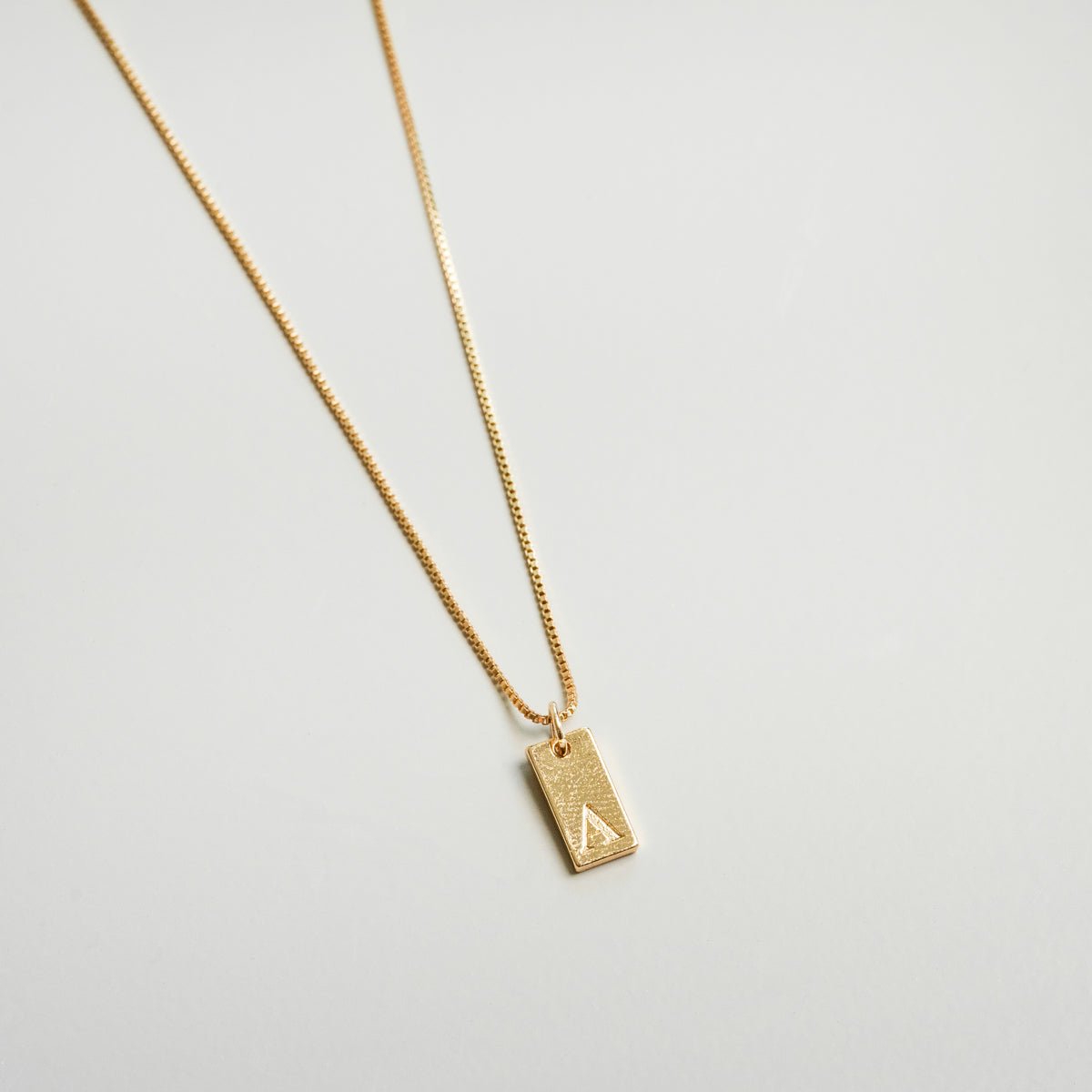 Liora Initial Necklace – 18K Gold Plated