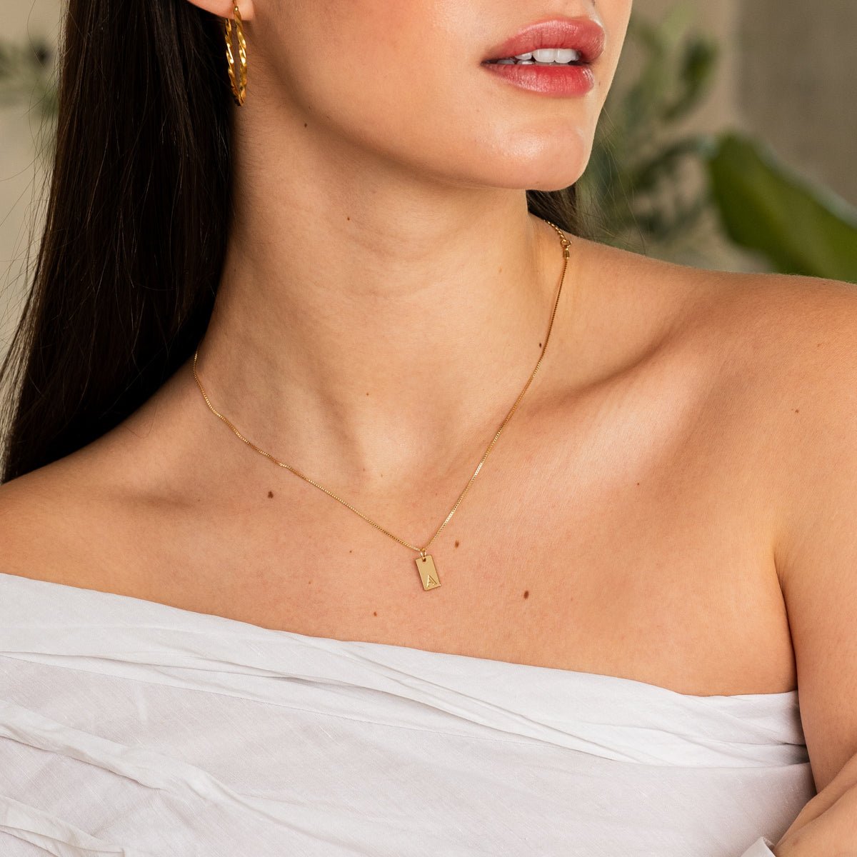 Liora Initial Necklace – 18K Gold Plated