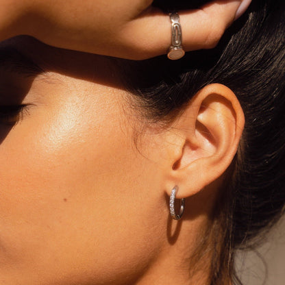 Auréa Silver Hoops – Sterling Shine Edition