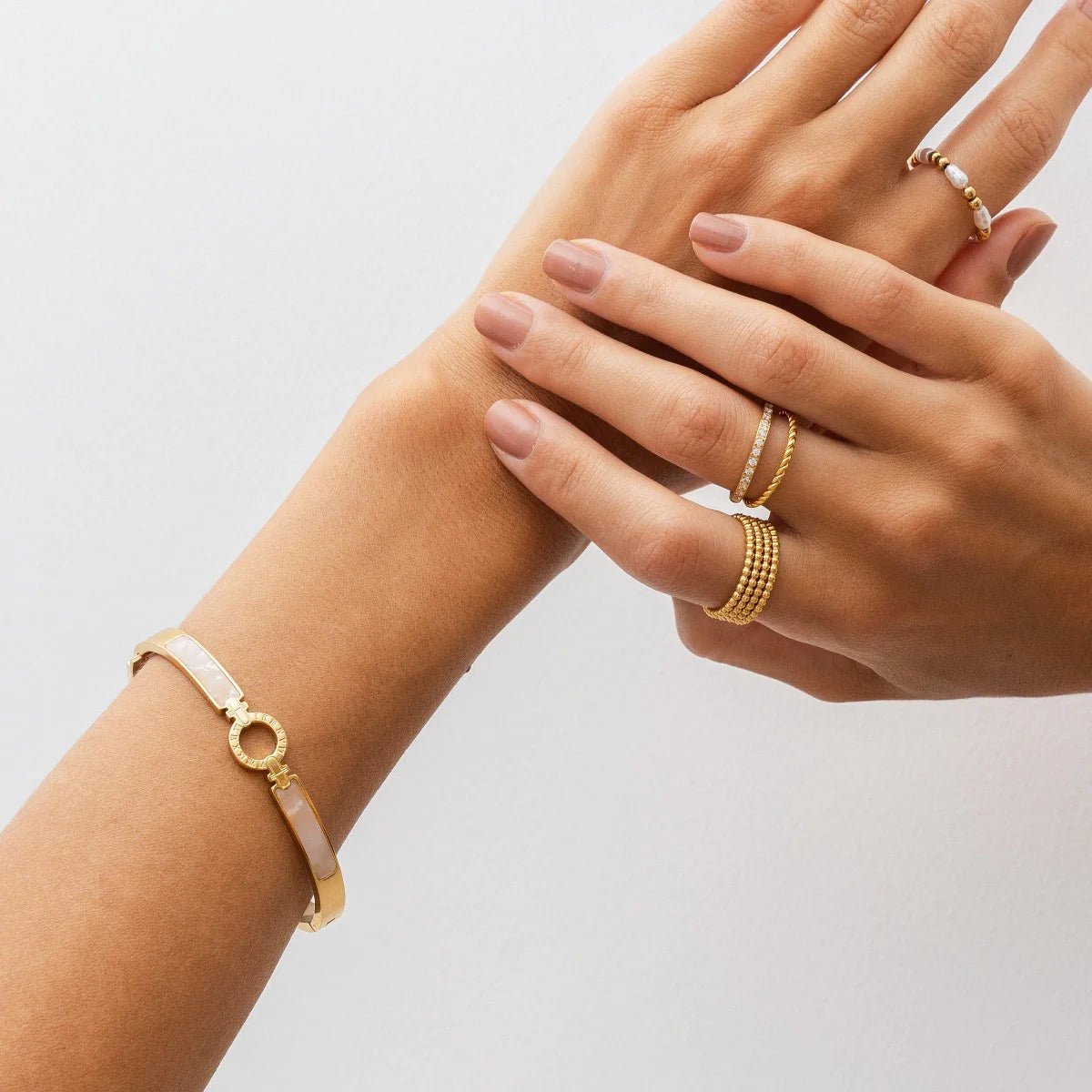 Solenne Aura Bracelet – 18K Gold Plated | Rosarat