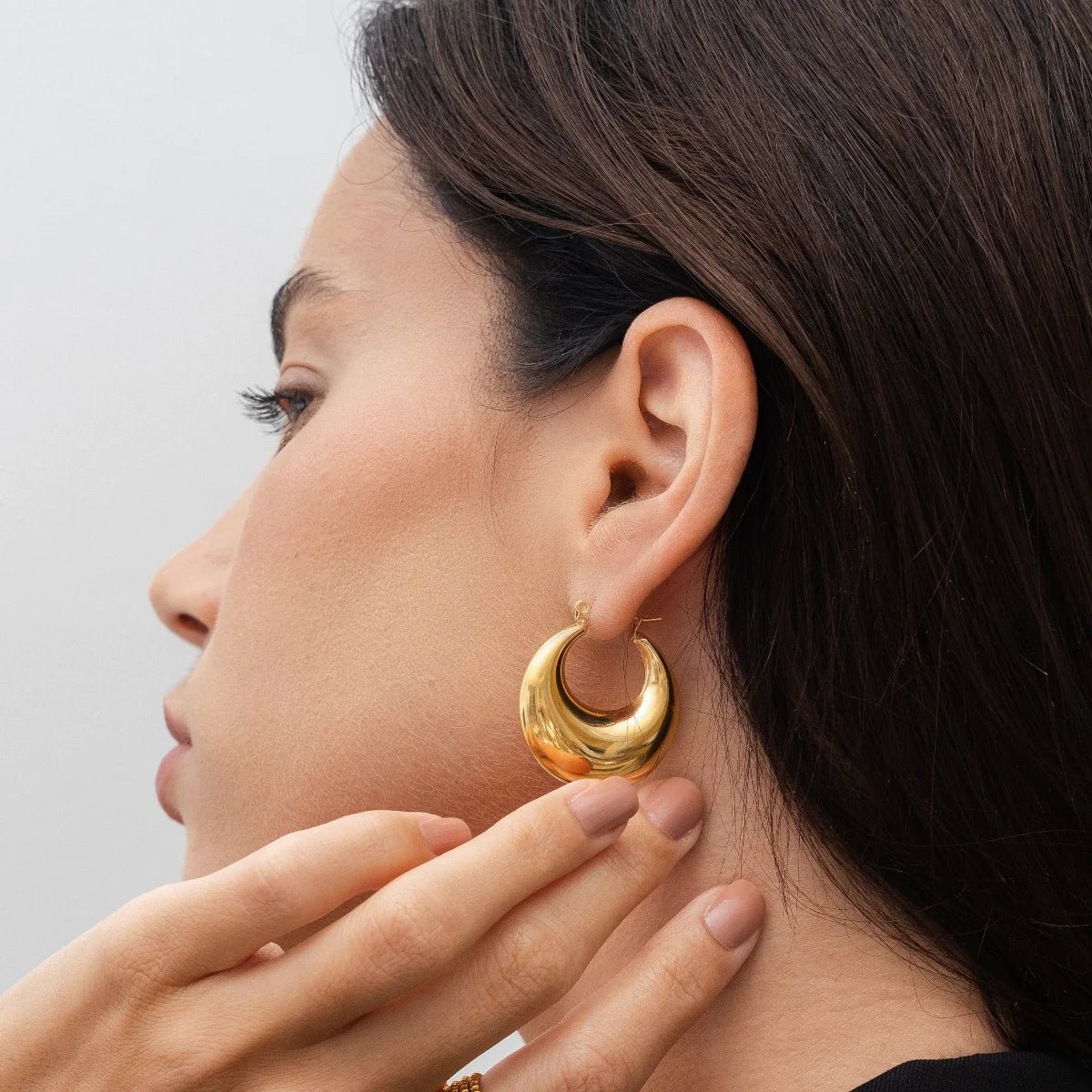 Aria Bold Hoop Earrings – 18K Gold Plated