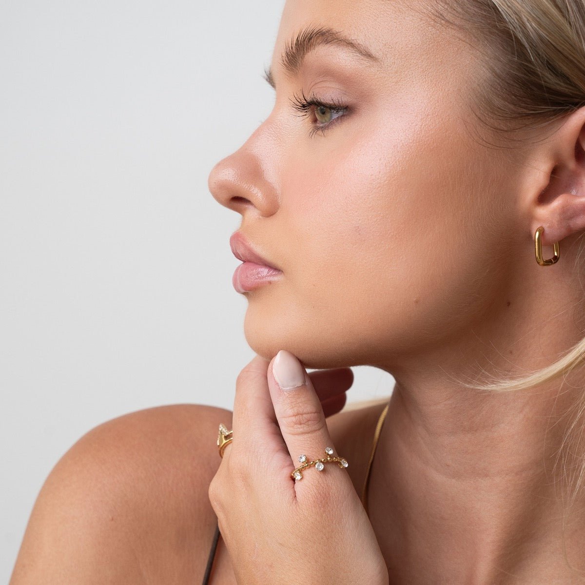 Liora Square Hoop Earrings – 18K Gold Plated 