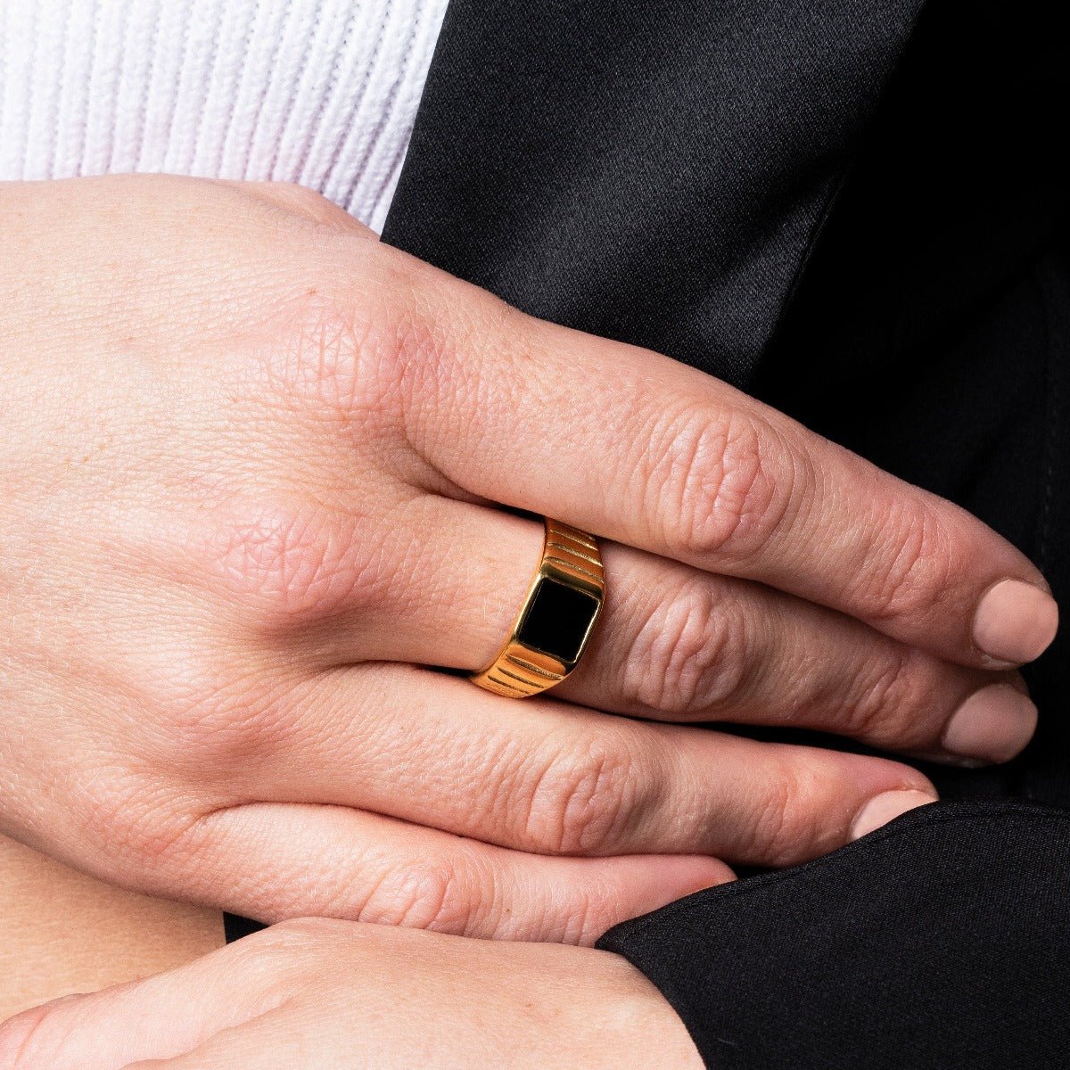 Noir Statement Ring – 18K Gold Plated