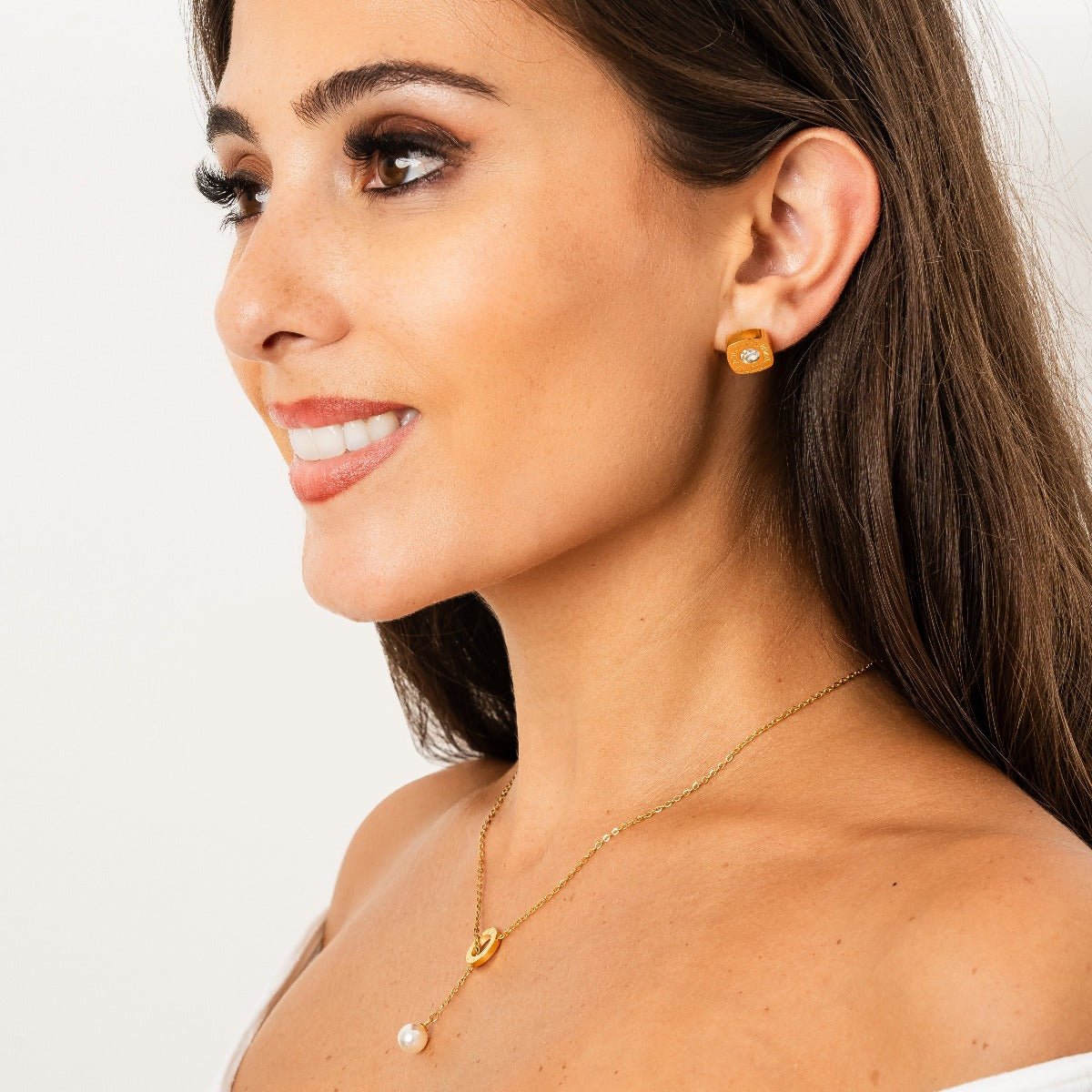 Radiant Earrings – 18K Gold Plated