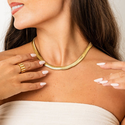 Gaia Mesh Choker Necklace Plated in 18k Gold