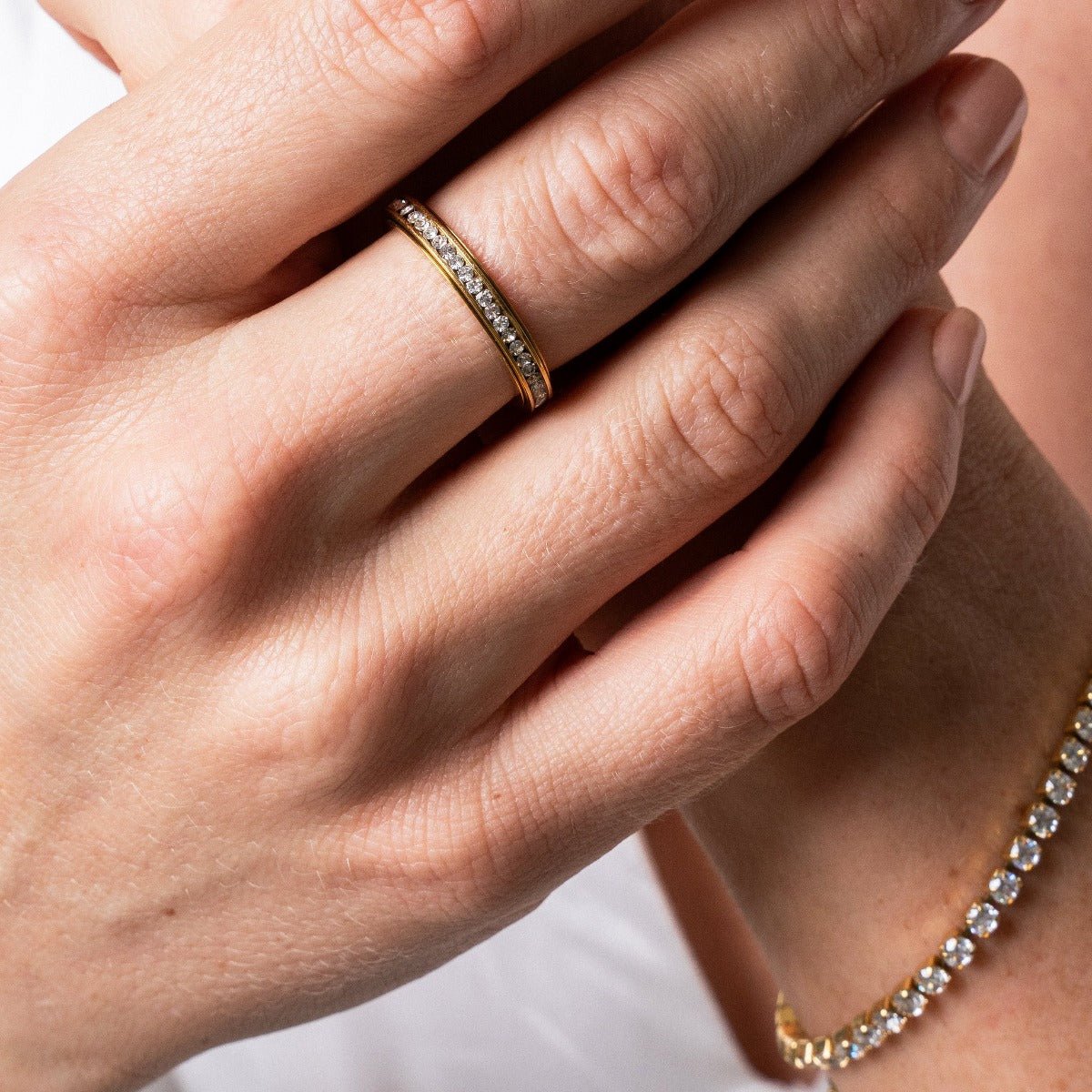 Brilliant Rotating Ring – 18K Gold Plated 