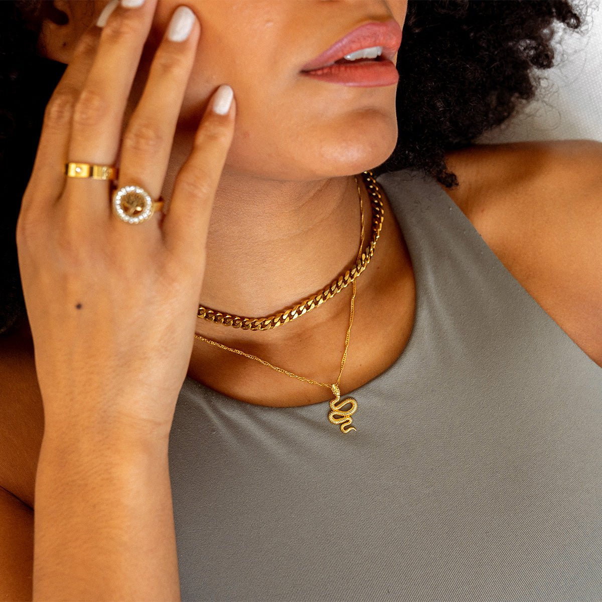 Serpentine Pendant Necklace – 18K Gold Triple Plated 