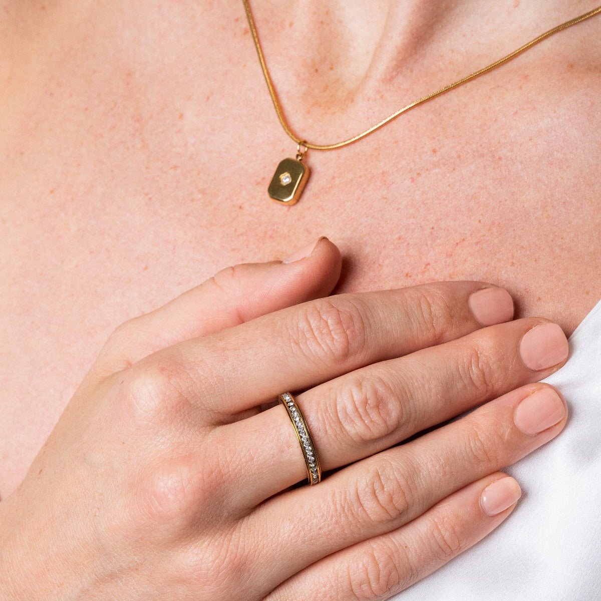 Brilliant Rotating Ring – 18K Gold Plated 