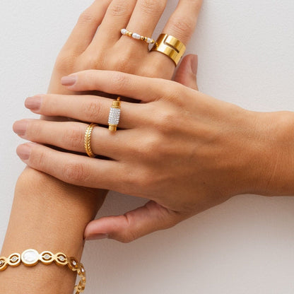 Lumia Spinning Ring – 18K Gold Plated