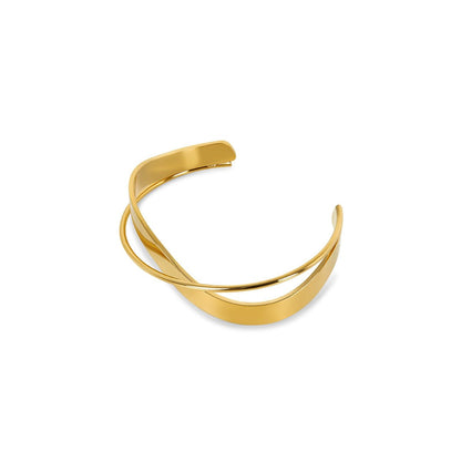 Interlock Gleam Cuff – 18K Gold Plated | Rosarat
