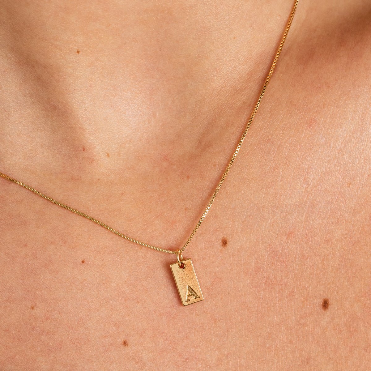 Liora Initial Necklace – 18K Gold Plated
