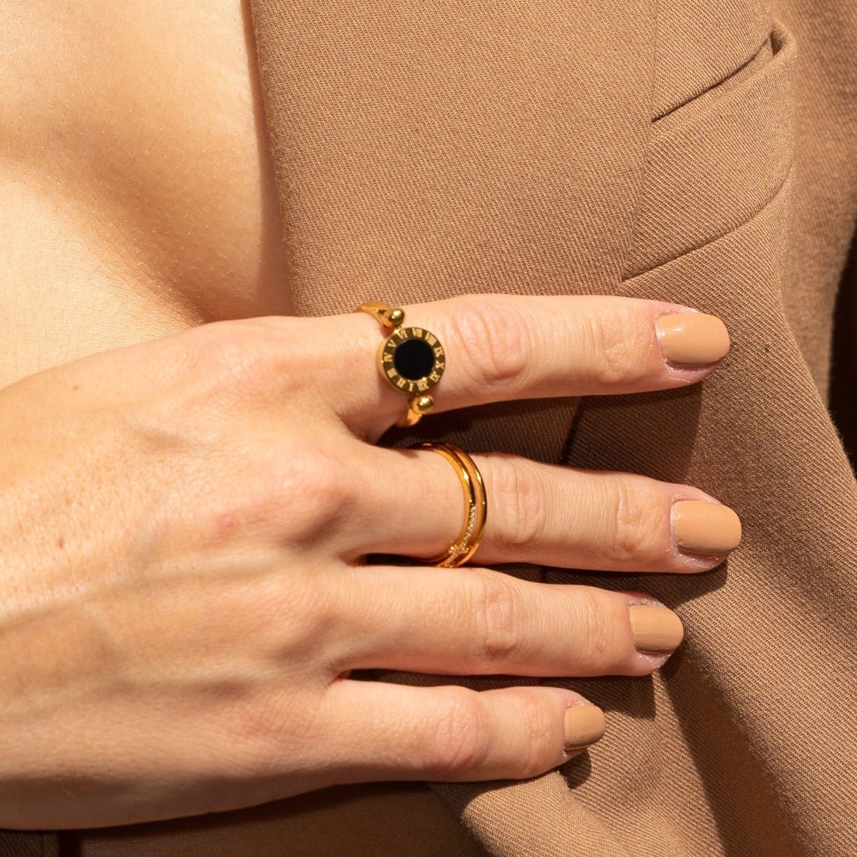 Roman Numeral Spinner Ring – 18K Gold Plated