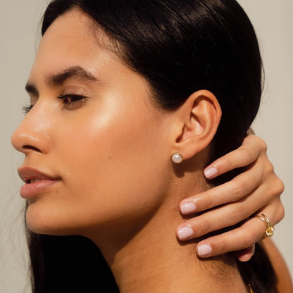 Elara Single Pearl Earrings – 18K Gold Plated