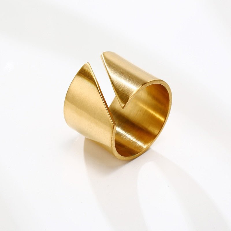 Hips Ring – 18K Gold Plated