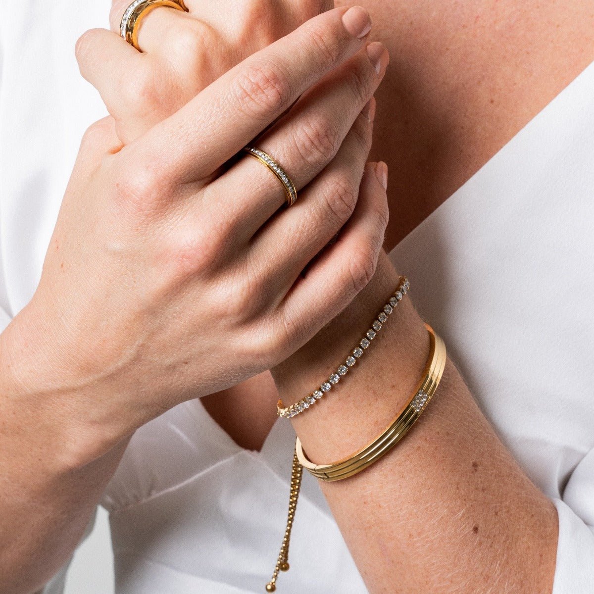 Brilliant Rotating Ring – 18K Gold Plated 