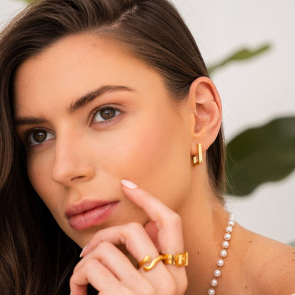 Isolde Square Hoop Earrings – 18K Gold Plated