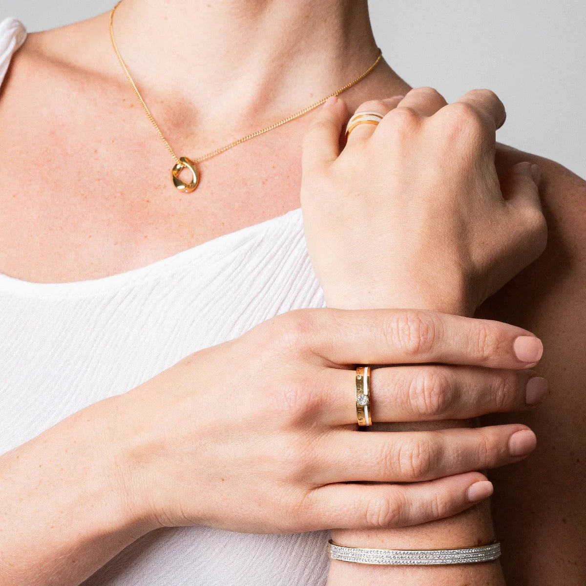 Queen Crystal Ring – 18K Gold Plated