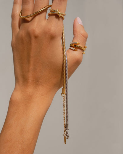 Velora Contrast Mesh Necklace – 18K Gold Triple Plated 