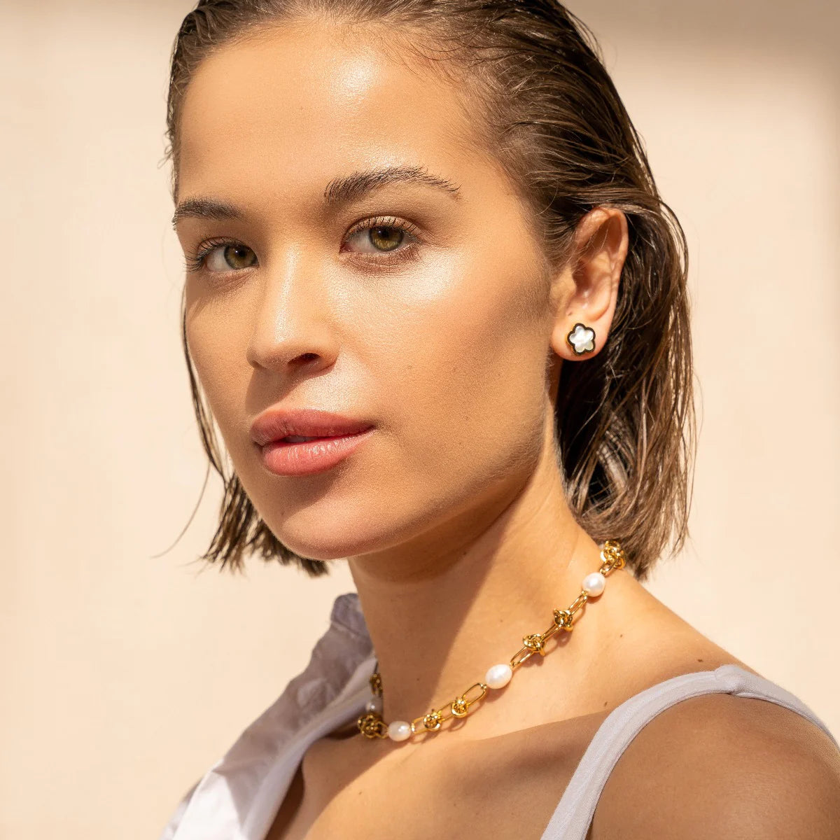 Lunaria Knot &amp; Pearl Necklace – 18K Gold Triple Plated